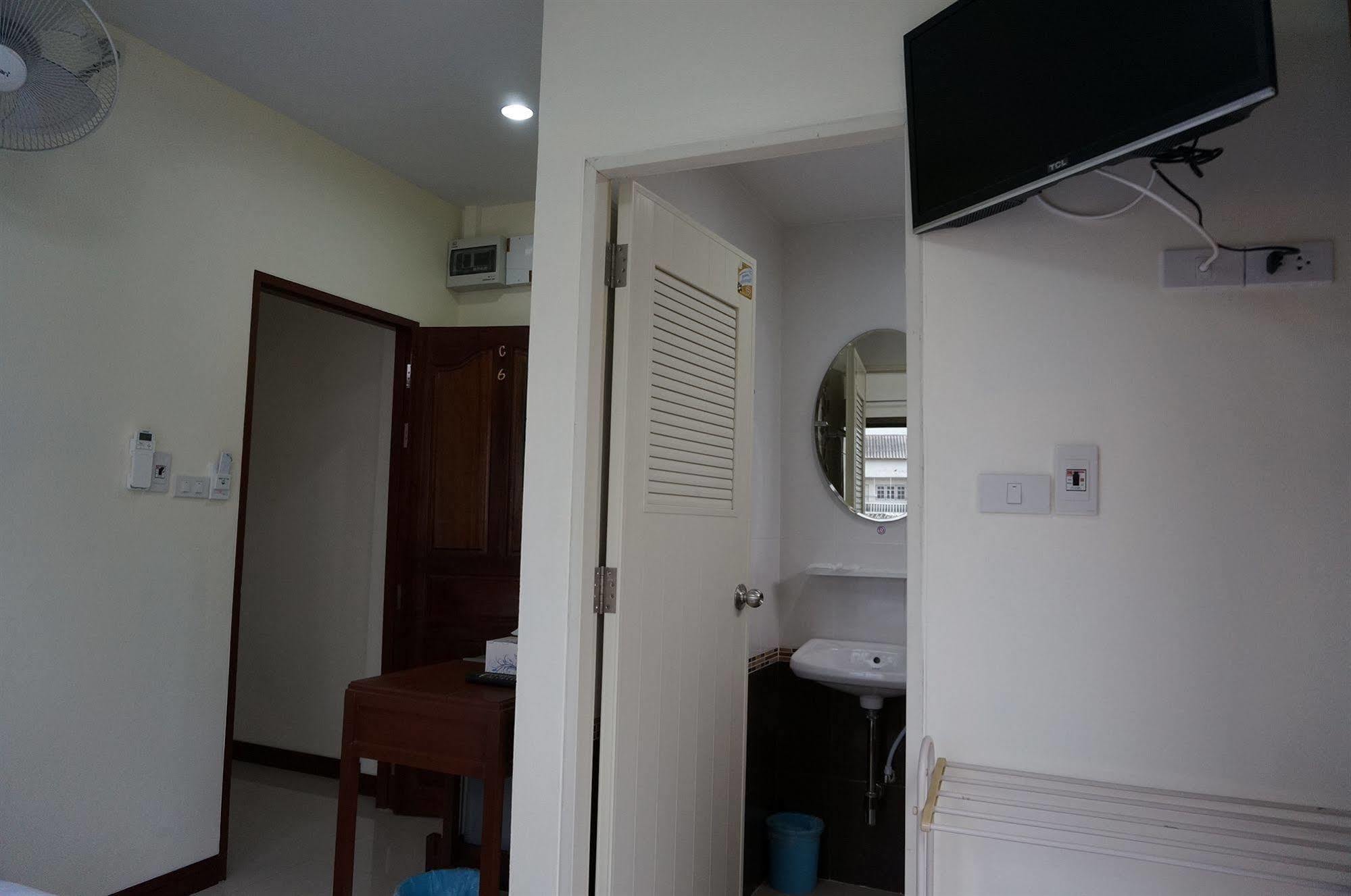 Baan Taweesuk Guest House HHQ Exteriér fotografie