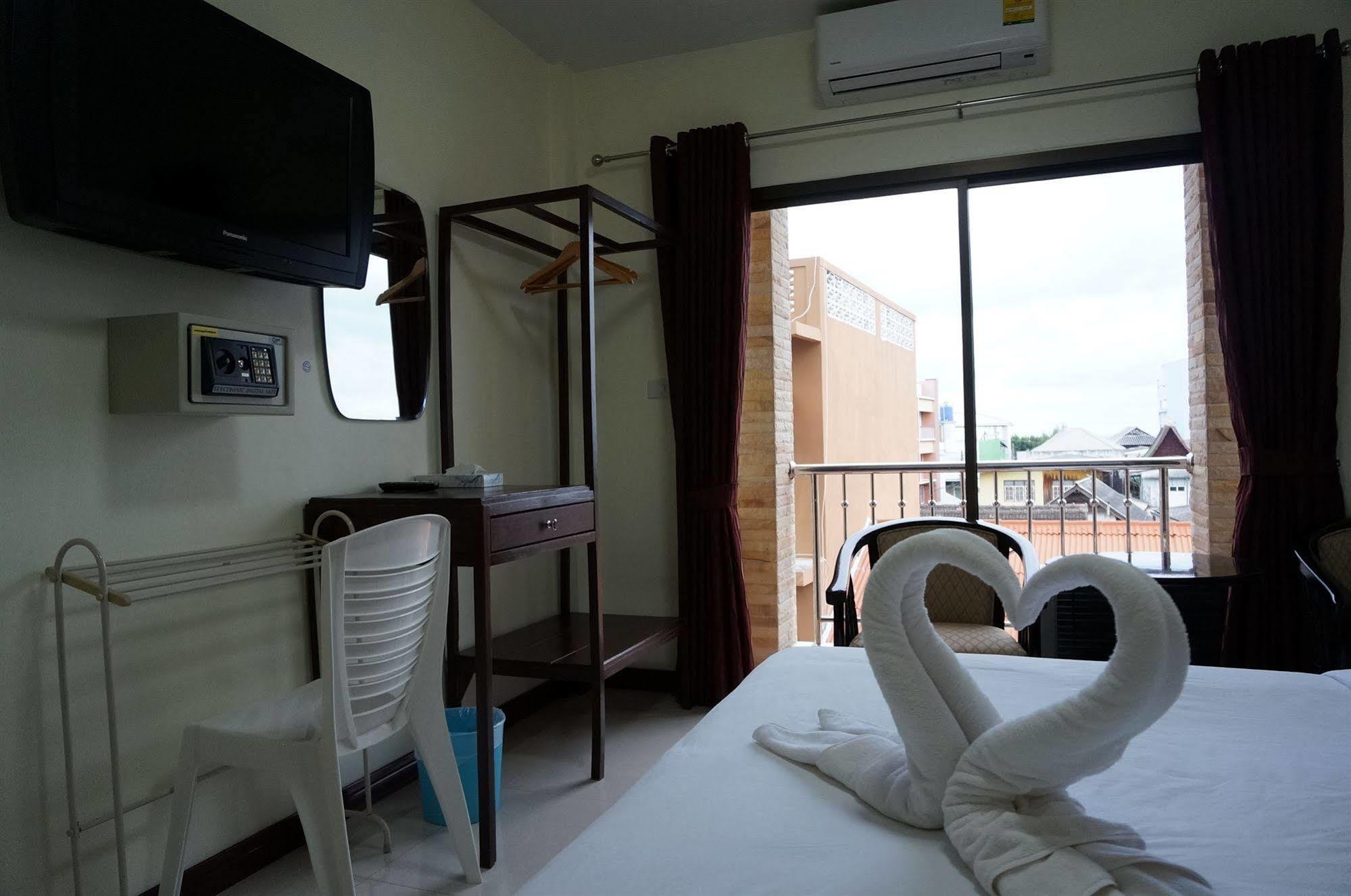 Baan Taweesuk Guest House HHQ Exteriér fotografie