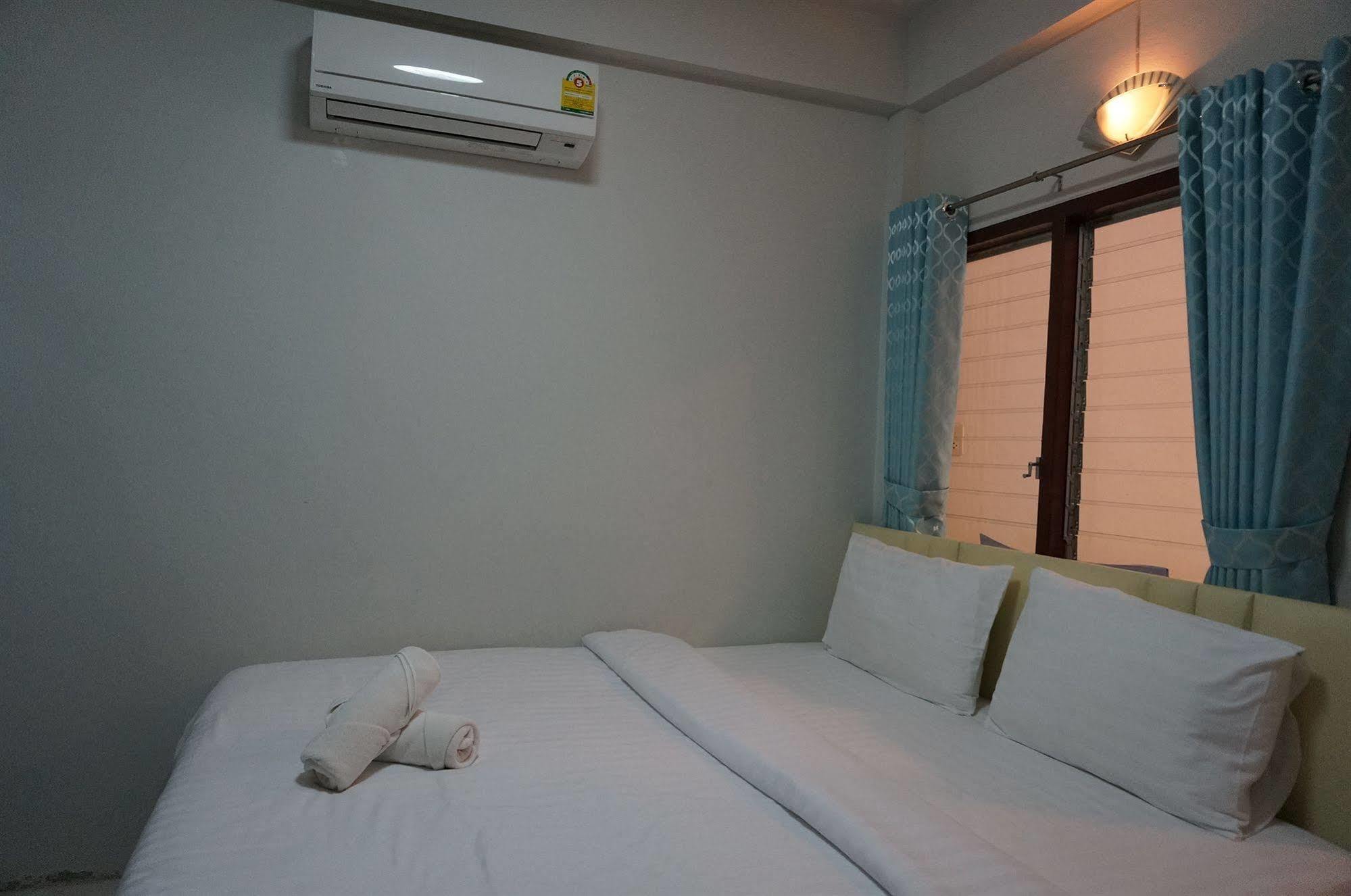 Baan Taweesuk Guest House HHQ Exteriér fotografie